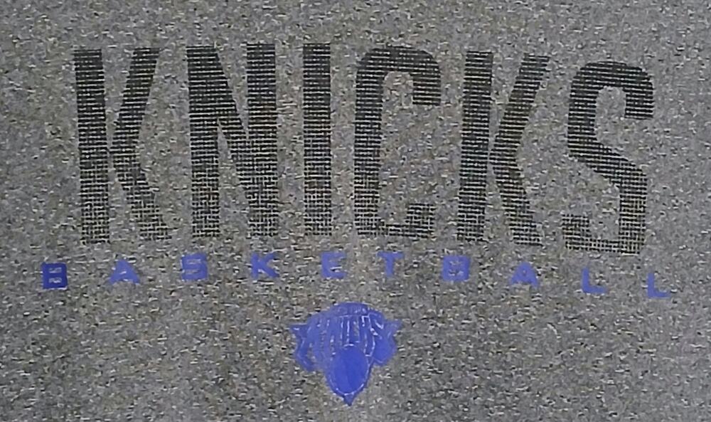 UNK New York Knicks NBA Mens Long Sleeve T Shirt Grey Small Crew Neck Activewear